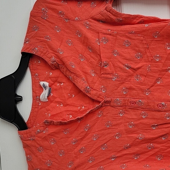 Old Navy Women's V Neck Blouse - Picture 4 of 11